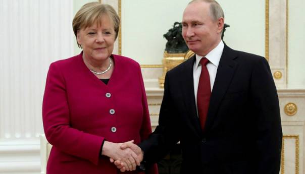 putin-i-merkel-o-zajednickoj-proizvodnji-vakcine-protiv-koronavirusa-233373-5x3-topteaser1260x756_5ff4536fc8dff