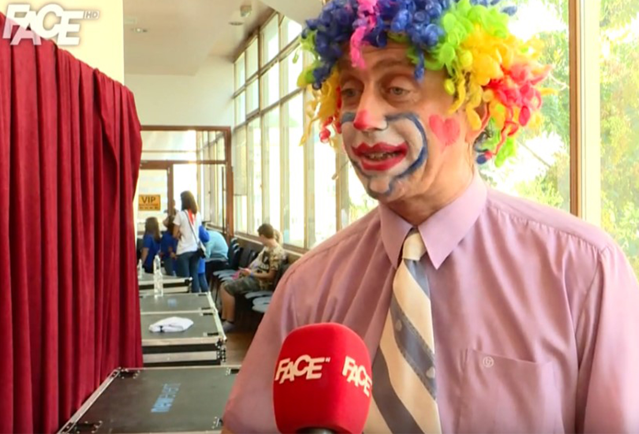 Saša Ristić - Klovn koji već 20 godina donosi osmijeh na dječija lica ...