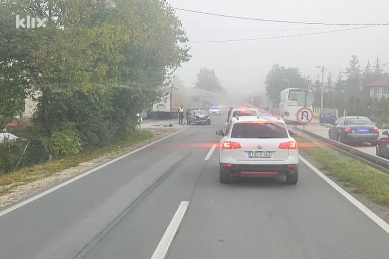 b_250930048