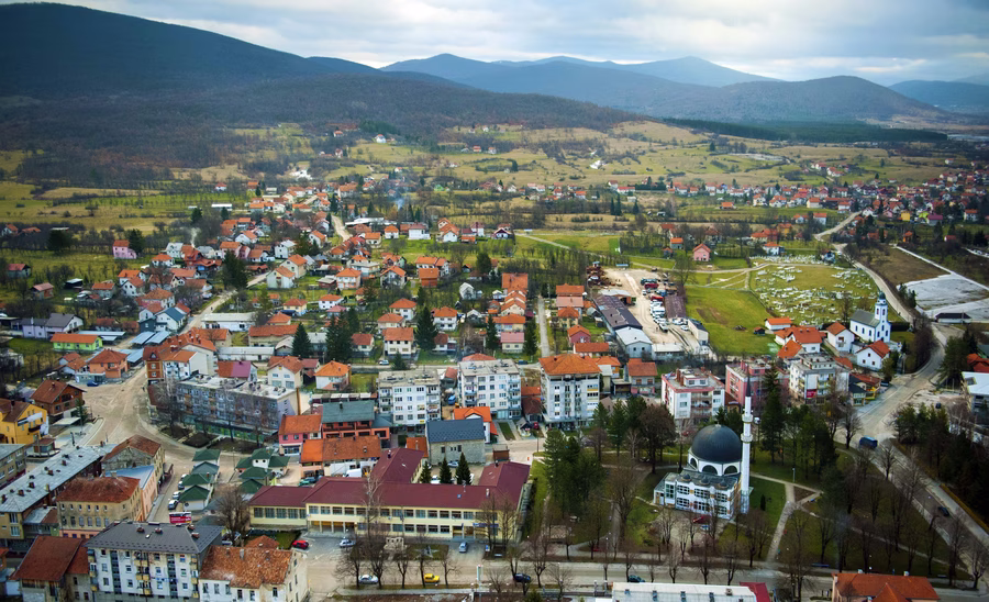opstina-bosanski-petrovac-ispred-.format-avif.width-900